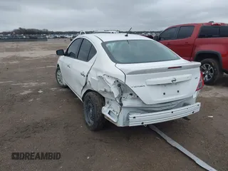 2019 Nissan Versa SV z VIN 3N1CN7AP3KL845999, wystawiony jako IAAI lot #41488079 z przebiegiem 120 491 mil mil oraz . Historia ofert i sprzedaży dostępna na DreamBid. Obrazek 3.