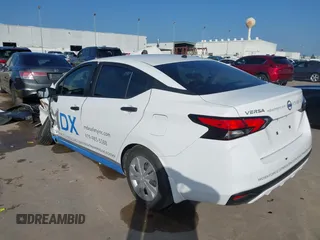 2020 Nissan Versa S with VIN 3N1CN8DV1LL813781, listed as a IAAI auction lot 41242523 with 92,021 mi miles. Bid and sale history available at carsss.com. Image 3.