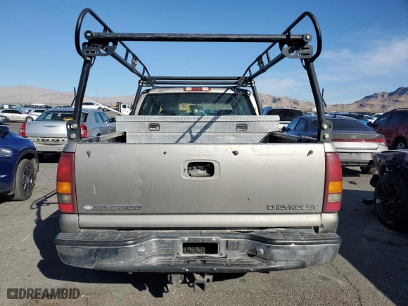 2001 Chevrolet Silverado 1500 LT with VIN 2GCEC19TX11134214, listed as a Copart auction lot 47254595 with 249,650 mi miles and Salvage Title. Bid and sale history available at carsss.com. Image 6.