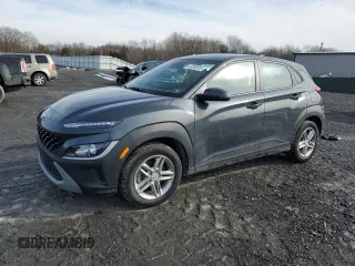 2022 Hyundai Kona SE z VIN KM8K2CABXNU776913, wystawiony jako Copart lot #43385925 z przebiegiem 50 804 mil mil oraz Szkoda całkowita • Salvage title. Historia ofert i sprzedaży dostępna na DreamBid. Obrazek 1.