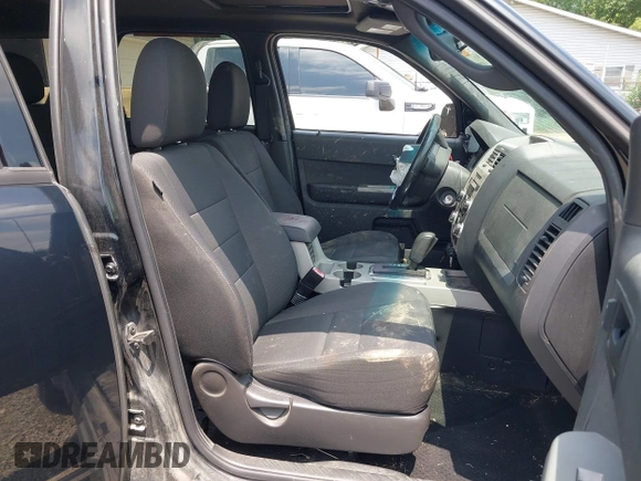 2012 Ford Escape XLT с VIN 1FMCU9DG3CKB84318, выставлен на аукционе IAAI как лот 42705765 с пробегом 171 157 миль миль и . История ставок и продаж доступна на DreamBid. Изображение 5.