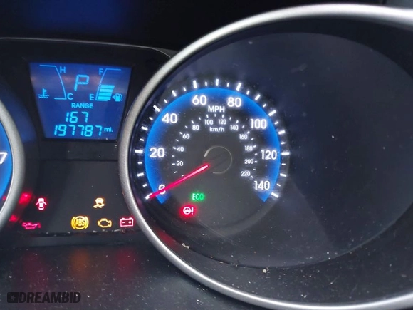 2015 Hyundai Tucson SE with VIN KM8JU3AG5FU965245, listed as a IAAI auction lot 41565341 with 197,787 mi miles. Bid and sale history available at carsss.com. Image 7.