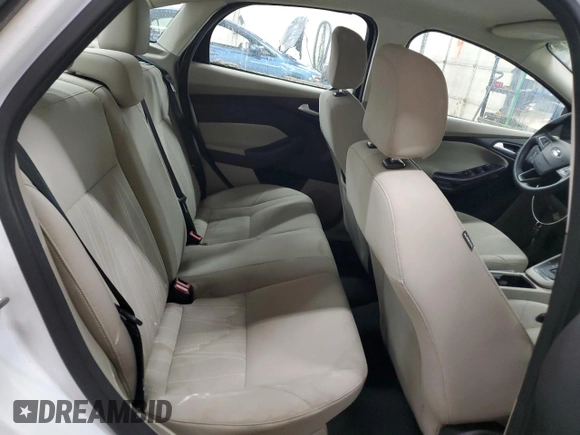 2015 Ford Focus SE z VIN 1FADP3F20FL241951, wystawiony jako Copart lot #89021775 z przebiegiem 91 698 mil mil oraz Szkoda całkowita • Salvage title. Historia ofert i sprzedaży dostępna na DreamBid. Obrazek 10.