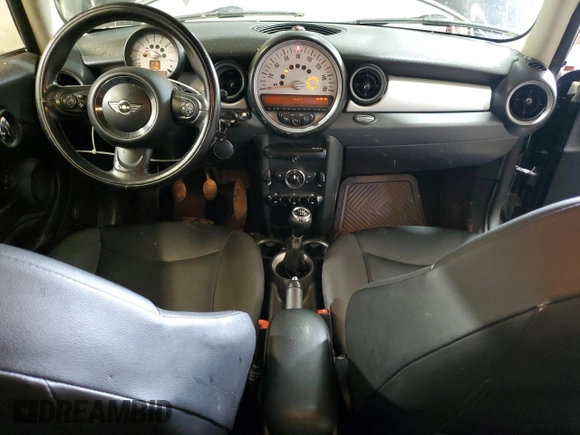 2012 MINI Hardtop with VIN WMWSU3C5XCT185017, listed as a Copart auction lot 61015285 with 129,288 mi miles and Clean title. Bid and sale history available at DreamBid. Image 8.