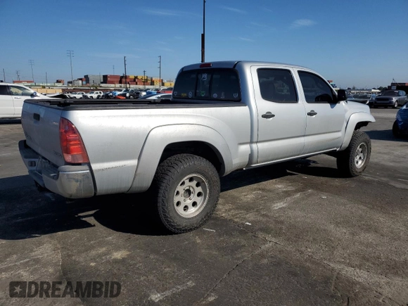 2006 Toyota Tacoma z VIN 3TMMU52N76M003480, wystawiony jako Copart lot #50645115 z przebiegiem 169 028 mil mil oraz Szkoda całkowita • Salvage title. Historia ofert i sprzedaży dostępna na DreamBid. Obrazek 3.