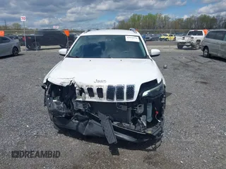 2019 Jeep Cherokee Latitude with VIN 1C4PJLCB4KD366405, listed as a IAAI auction lot 42018976 with 58,626 mi miles. Bid and sale history available at carsss.com. Image 12.