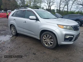 2012 Kia Sorento SX with VIN 5XYKW4A22CG230880, listed as a IAAI auction lot 41924739 with 187,122 mi miles. Bid and sale history available at carsss.com. Image 1.