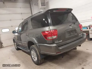 2006 Toyota Sequoia Limited with VIN 5TDBT48A86S271771, listed as a IAAI auction lot 41940143 with 263,155 mi miles. Bid and sale history available at carsss.com. Image 3.