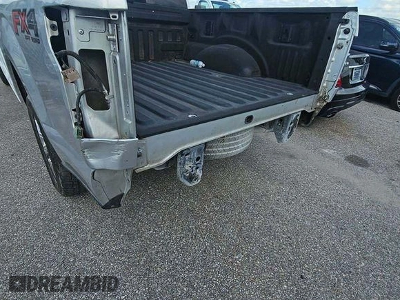 2016 Ford F-150 XL with VIN 1FTEW1CP3GKE49433, listed as a IAAI auction lot 42036228 with 136,774 mi miles and . Bid and sale history available at carsss.com. Image 1.