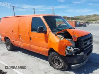 2008 Ford Econoline Cargo Commercial with VIN 1FTNE14W58DA56967, listed as a IAAI auction lot 41841891 with 205,561 mi miles. Bid and sale history available at carsss.com. Image 1.