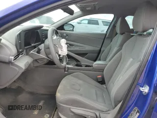 2023 Hyundai Elantra Blue z VIN KMHLM4AJ7PU077401, wystawiony jako Copart lot #49180065 z przebiegiem 55 927 mil mil oraz Szkoda całkowita • Salvage title. Historia ofert i sprzedaży dostępna na DreamBid. Obrazek 7.