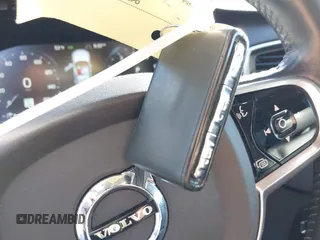 2017 Volvo XC90 Momentum with VIN YV4A22PK7H1172370, listed as a IAAI auction lot 41835935 with 103,577 mi miles. Bid and sale history available at carsss.com. Image 11.