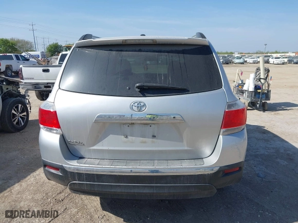 2013 Toyota Highlander Limited with VIN 5TDYK3EH1DS127940, listed as a IAAI auction lot 41826678 with 1 mi miles. Bid and sale history available at carsss.com. Image 16.
