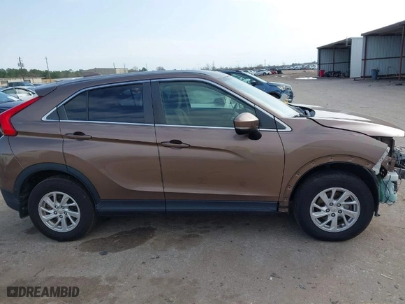 2019 Mitsubishi Eclipse Cross ES with VIN JA4AT3AA0KZ003039, listed as a IAAI auction lot 41548024 with 47,917 mi miles. Bid and sale history available at carsss.com. Image 14.