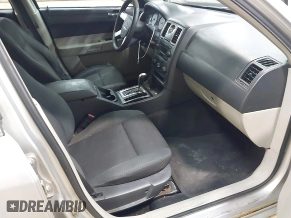 2006 Chrysler 300 with VIN 2C3LA43R06H417610, listed as a IAAI auction lot 42157332 with 202,364 mi miles and . Bid and sale history available at DreamBid. Image 5.