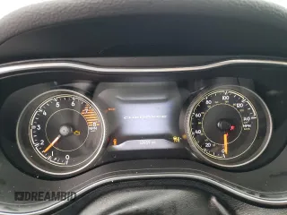 2022 Jeep Cherokee Limited with VIN 1C4PJMDX8ND533336, listed as a Copart auction lot 56656145 with 33,959 mi miles and Salvage title. Bid and sale history available at DreamBid. Image 9.