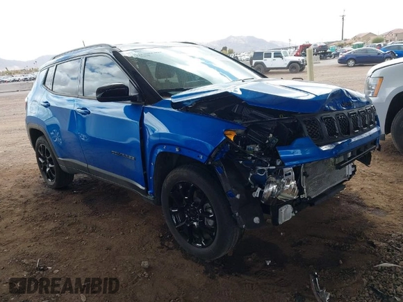 2023 Jeep Compass Latitude with VIN 3C4NJDBN7PT513648, listed as a IAAI auction lot 41711097 with 8,580 mi miles and . Bid and sale history available at DreamBid. Image 1.