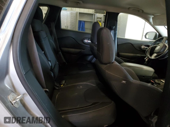 2016 Jeep Cherokee Latitude with VIN 1C4PJMCSXGW180482, listed as a Copart auction lot 60639315 with 118,164 mi miles and Salvage title. Bid and sale history available at DreamBid. Image 11.