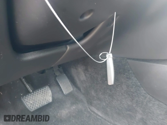 2014 Acura MDX with VIN 5FRYD4H25EB012088, listed as a IAAI auction lot 42510135 with 81,786 mi miles and . Bid and sale history available at DreamBid. Image 11.