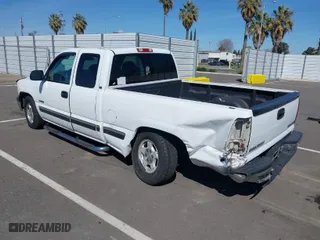 2001 Chevrolet Silverado 1500 LS with VIN 1GCEC19V61Z168966, listed as a IAAI auction lot 41824590 with 247,078 mi miles. Bid and sale history available at carsss.com. Image 3.