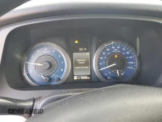 2018 Toyota Sienna LE Auto Access Seat with VIN 5TDKZ3DC9JS904383, listed as a Copart auction lot 43992165 with 106,596 mi miles and Salvage Title. Bid and sale history available at carsss.com. Image 9.