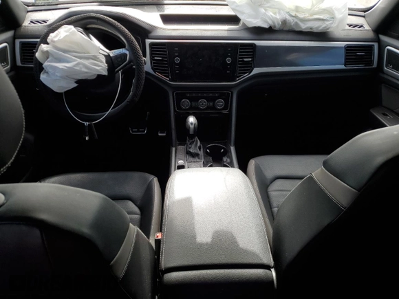2022 Volkswagen Atlas SEL Premium R-Line with VIN 1V2FE2CA3NC231068, listed as a Copart auction lot 87459184 with Not provided miles and Salvage title. Bid and sale history available at DreamBid. Image 8.