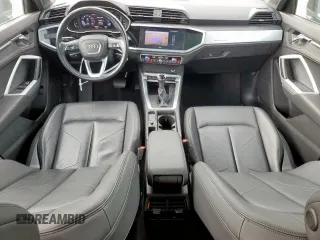 2021 Audi Q3 Premium z VIN WA1AUCF33M1058867, wystawiony jako Copart lot #56708705 z przebiegiem 55 658 mil mil oraz Szkoda całkowita • Salvage title. Historia ofert i sprzedaży dostępna na DreamBid. Obrazek 8.