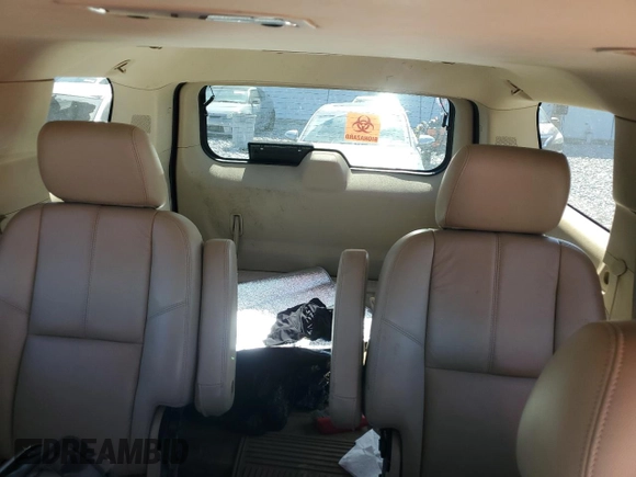 2011 Chevrolet Tahoe LT z VIN 1GNSCBE04BR270200, wystawiony jako Copart lot #53333725 z przebiegiem 228 399 mil mil oraz Szkoda całkowita • Salvage title. Historia ofert i sprzedaży dostępna na DreamBid. Obrazek 10.