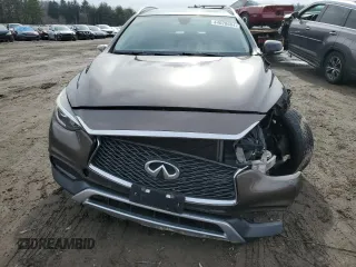 2017 Infiniti QX30 Luxury with VIN SJKCH5CRXHA016187, listed as a Copart auction lot 44020604 with 89,105 mi miles. Bid and sale history available at carsss.com. Image 5.