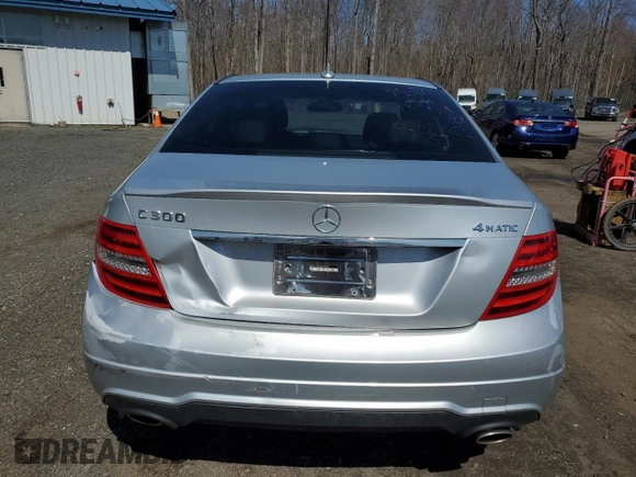 2014 Mercedes-Benz C 300 Sport with VIN WDDGF8AB8EA947600, listed as a Copart auction lot 51289455 with 137,181 mi miles and Salvage Title. Bid and sale history available at DreamBid. Image 6.