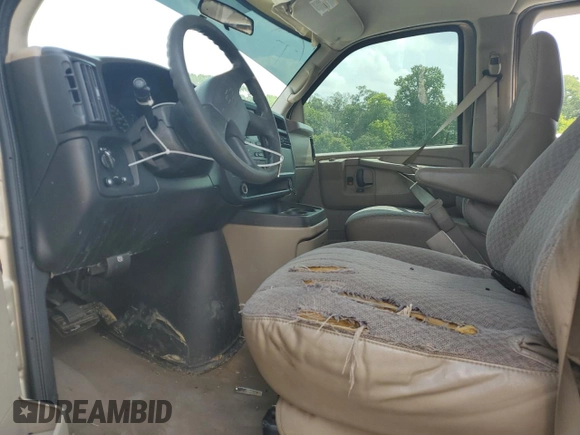 2007 Chevrolet Express Passenger with VIN 1GAHG39U671156658, listed as a Copart auction lot 59565575 with 158,012 mi miles and Salvage title. Bid and sale history available at DreamBid. Image 7.