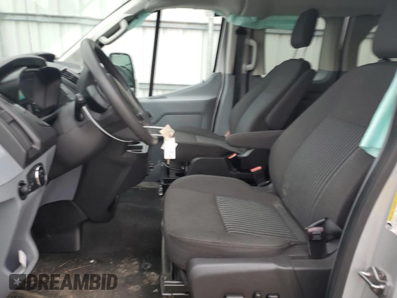 2018 Ford Transit Passenger XL с VIN 1FBZX2ZM3JKA52561, выставлен на аукционе Copart как лот 43574745 с пробегом 58 735 миль миль и Списание • Salvage title. История ставок и продаж доступна на DreamBid. Изображение 7.