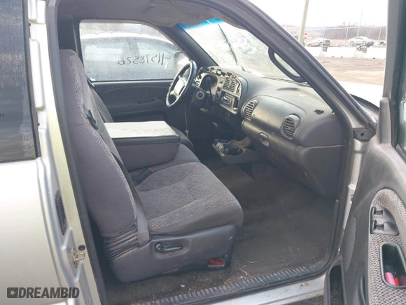 2001 Dodge Ram 1500 with VIN 1B7HC13Z91J543112, listed as a IAAI auction lot 41578526 with 242,356 mi miles. Bid and sale history available at carsss.com. Image 5.
