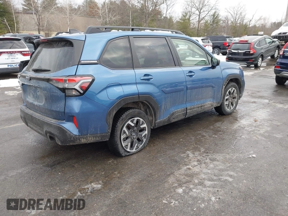 2025 Subaru Forester Premium with VIN JF2SLDDC7SH457793, listed as a IAAI auction lot 41309871 with 2,070 mi miles. Bid and sale history available at carsss.com. Image 4.