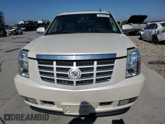 2011 Cadillac Escalade ESV Premium z VIN 1GYS3JEF2BR333246, wystawiony jako Copart lot #47197395 z przebiegiem 177 400 mil mil oraz Czysty tytuł • Clean title. Historia ofert i sprzedaży dostępna na DreamBid. Obrazek 5.