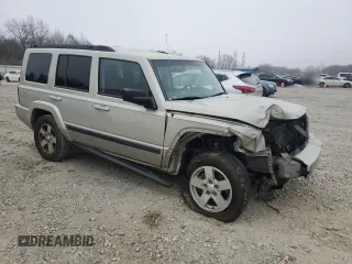 2008 Jeep Commander Sport with VIN 1J8HH48K98C153360, listed as a Copart auction lot 43622395 with 208,773 mi miles and Salvage title. Bid and sale history available at DreamBid. Image 4.