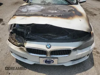 2013 BMW 3 Series 328i xDrive with VIN WBA3B5C55DF592149, listed as a Copart auction lot 59228605 with Not provided miles and Salvage title. Bid and sale history available at DreamBid. Image 11.