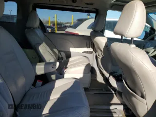 2014 Toyota Sienna Limited z VIN 5TDDK3DC5ES074424, wystawiony jako Copart lot #52831905 z przebiegiem 188 531 mil mil oraz Szkoda całkowita • Salvage title. Historia ofert i sprzedaży dostępna na DreamBid. Obrazek 11.