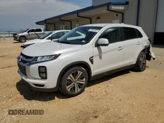 2021 Mitsubishi Outlander ES z VIN JA4APUAU5MU016664, wystawiony jako Copart lot #55692025 z przebiegiem 83 553 mil mil oraz Czysty tytuł • Clean title. Historia ofert i sprzedaży dostępna na DreamBid. Obrazek 1.