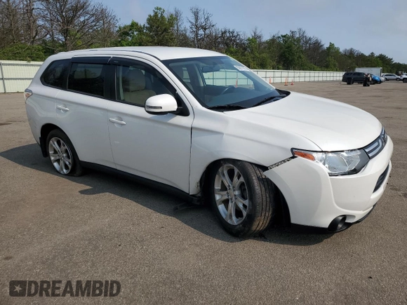 2014 Mitsubishi Outlander SE z VIN JA4AZ3A39EZ016327, wystawiony jako Copart lot #59977075 z przebiegiem 77 214 mil mil oraz Szkoda całkowita • Salvage title. Historia ofert i sprzedaży dostępna na DreamBid. Obrazek 4.