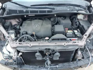 2018 Toyota Sienna XLE Auto Access Seat with VIN 5TDYZ3DC8JS927759, listed as a Copart auction lot 50383465 with 141,807 mi miles and Salvage title. Bid and sale history available at DreamBid. Image 12.