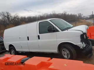 2017 Chevrolet Express Cargo Van with VIN 1GCZGHFG6H1292104, listed as a IAAI auction lot 41662902 with 272,436 mi miles. Bid and sale history available at carsss.com. Image 13.