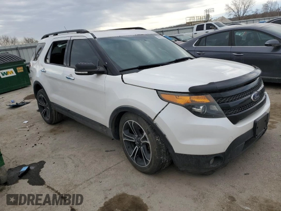 2014 Ford Explorer Sport with VIN 1FM5K8GT9EGC57859, listed as a Copart auction lot 50327755 with 241,925 mi miles and Salvage title. Bid and sale history available at DreamBid. Image 4.