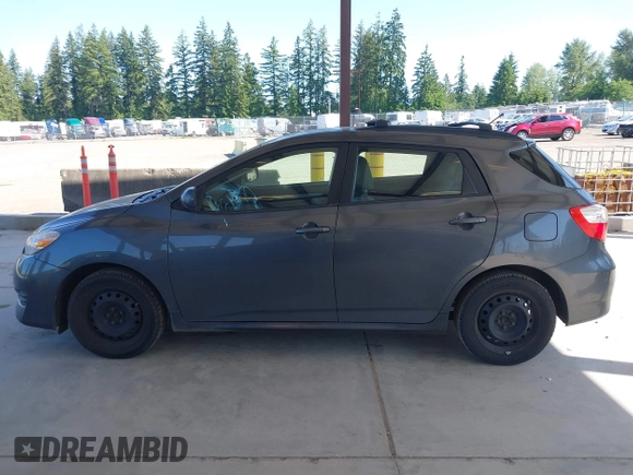 2010 Toyota Matrix z VIN 2T1KU4EE4AC284880, wystawiony jako IAAI lot #42408735 z przebiegiem 140 127 mil mil oraz . Historia ofert i sprzedaży dostępna na DreamBid. Obrazek 14.