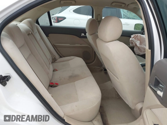 2006 Mercury Milan with VIN 3MEFM07186R641191, listed as a IAAI auction lot 42382735 with 151,872 mi miles and . Bid and sale history available at DreamBid. Image 8.