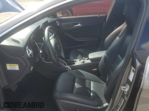 2014 Mercedes-Benz CLA 250 with VIN WDDSJ4EB2EN068792, listed as a Copart auction lot 59684455 with 104,577 mi miles and Salvage title. Bid and sale history available at DreamBid. Image 7.