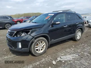 2014 Kia Sorento LX z VIN 5XYKTCA60EG455419, wystawiony jako Copart lot #55599465 z przebiegiem 151 111 mil mil oraz Czysty tytuł • Clean title. Historia ofert i sprzedaży dostępna na DreamBid. Obrazek 1.