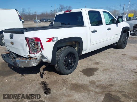 2011 Chevrolet Silverado 1500 LT with VIN 3GCPKSE37BG376443, listed as a IAAI auction lot 41972500 with 160,391 mi miles. Bid and sale history available at carsss.com. Image 4.