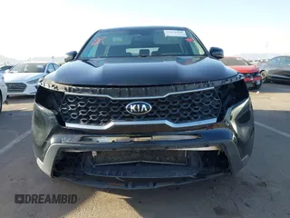 2021 Kia Sorento LX with VIN 5XYRG4LC1MG002372, listed as a IAAI auction lot 41654168 with 83,220 mi miles. Bid and sale history available at carsss.com. Image 6.