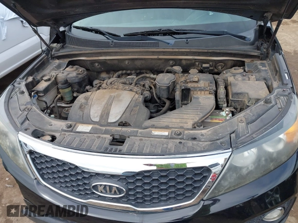 2012 Kia Sorento EX with VIN 5XYKU4A2XCG284563, listed as a IAAI auction lot 41753526 with 206,900 mi miles. Bid and sale history available at carsss.com. Image 10.